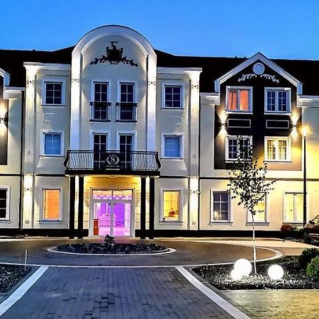 Hotel Sevilla Gold Leczeszyce Dış mekan fotoğraf