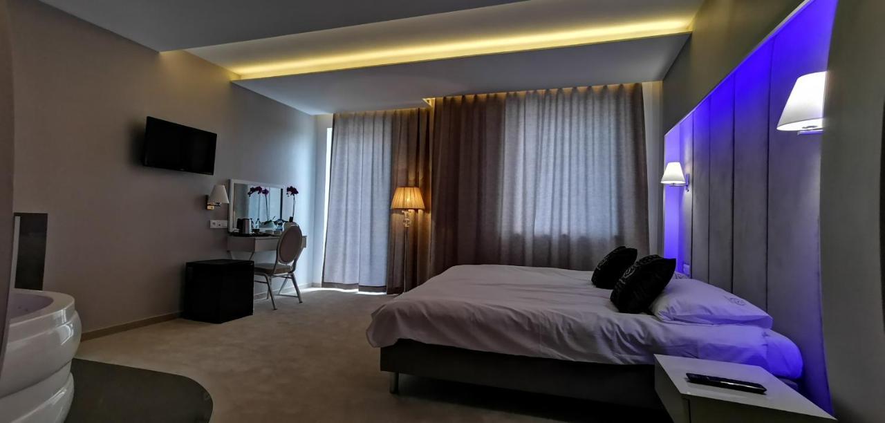 Hotel Sevilla Gold Leczeszyce Dış mekan fotoğraf