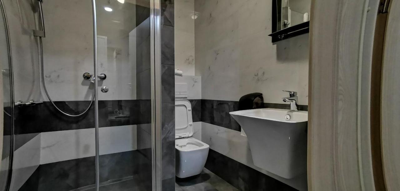 Hotel Sevilla Gold Leczeszyce Dış mekan fotoğraf