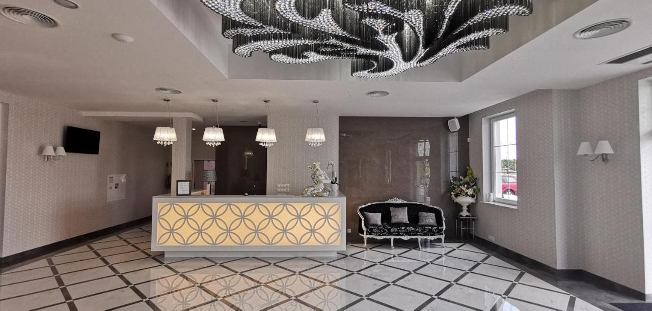 Hotel Sevilla Gold Leczeszyce Dış mekan fotoğraf