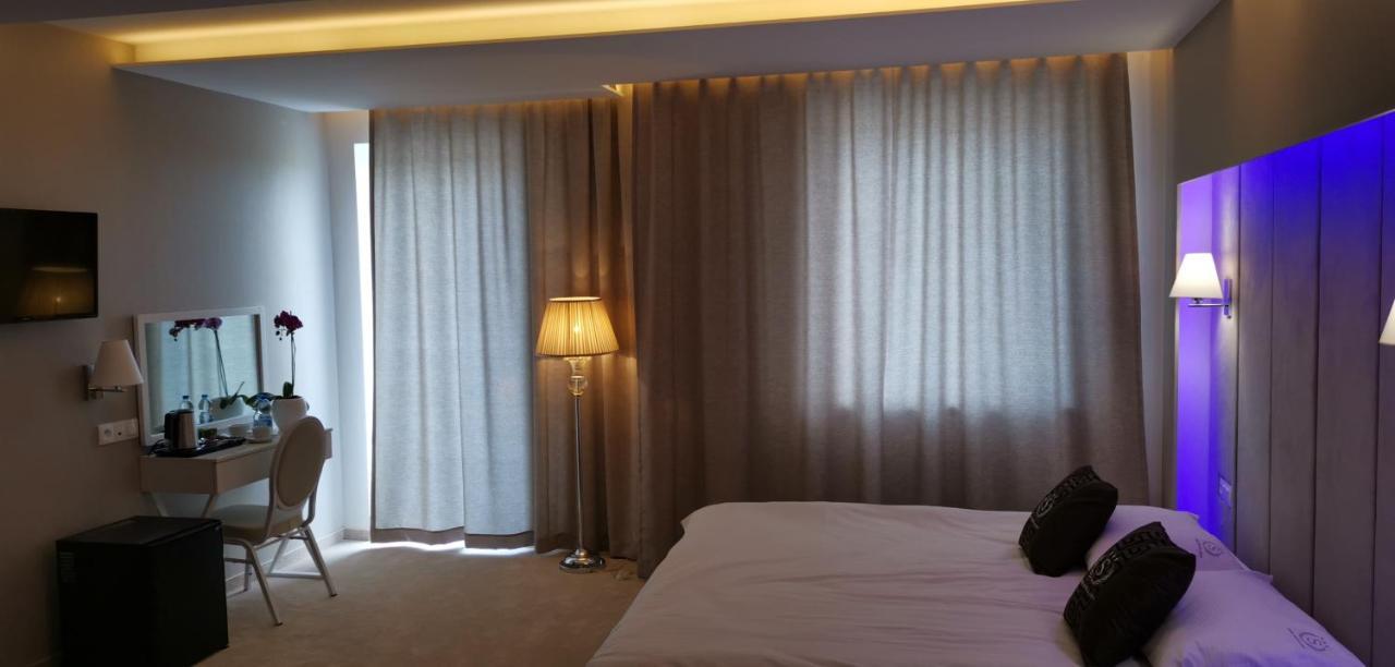 Hotel Sevilla Gold Leczeszyce Dış mekan fotoğraf