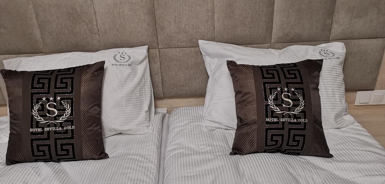 Hotel Sevilla Gold Leczeszyce Dış mekan fotoğraf